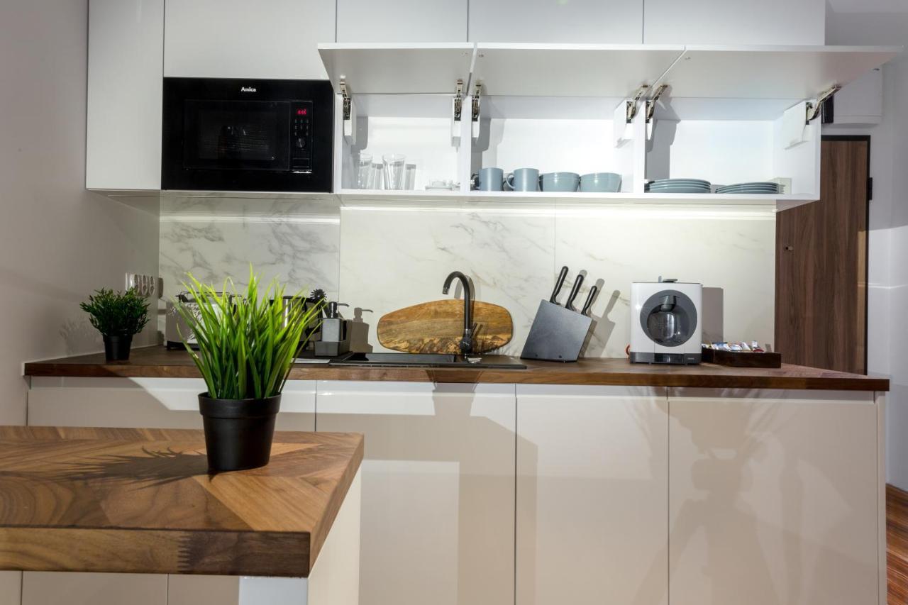 Sky Apartments Познань Экстерьер фото