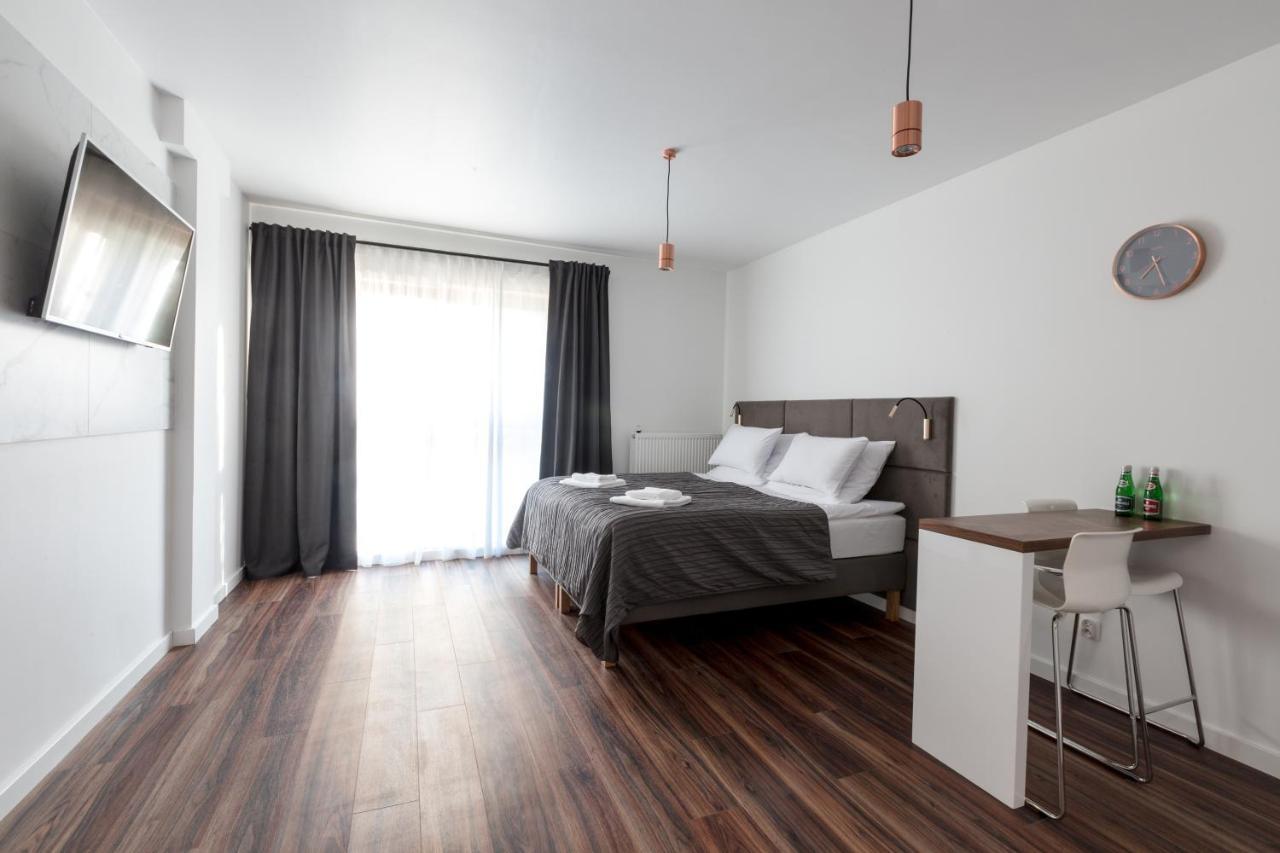 Sky Apartments Познань Экстерьер фото