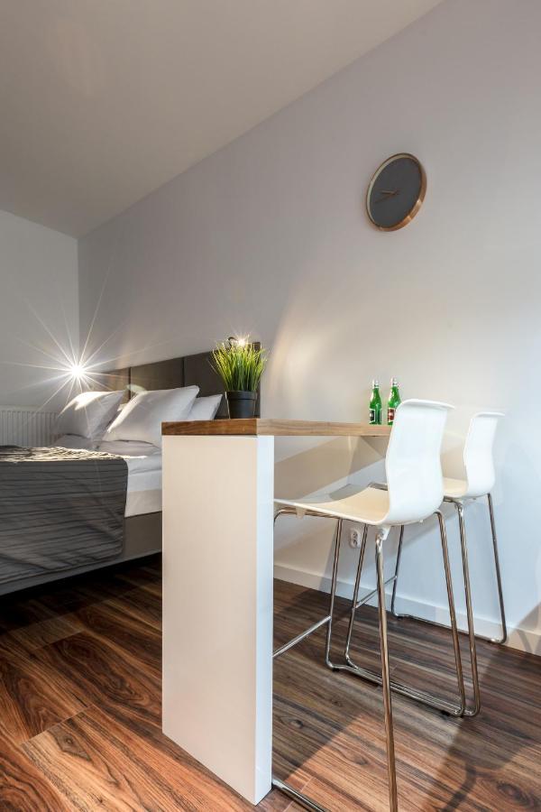 Sky Apartments Познань Экстерьер фото
