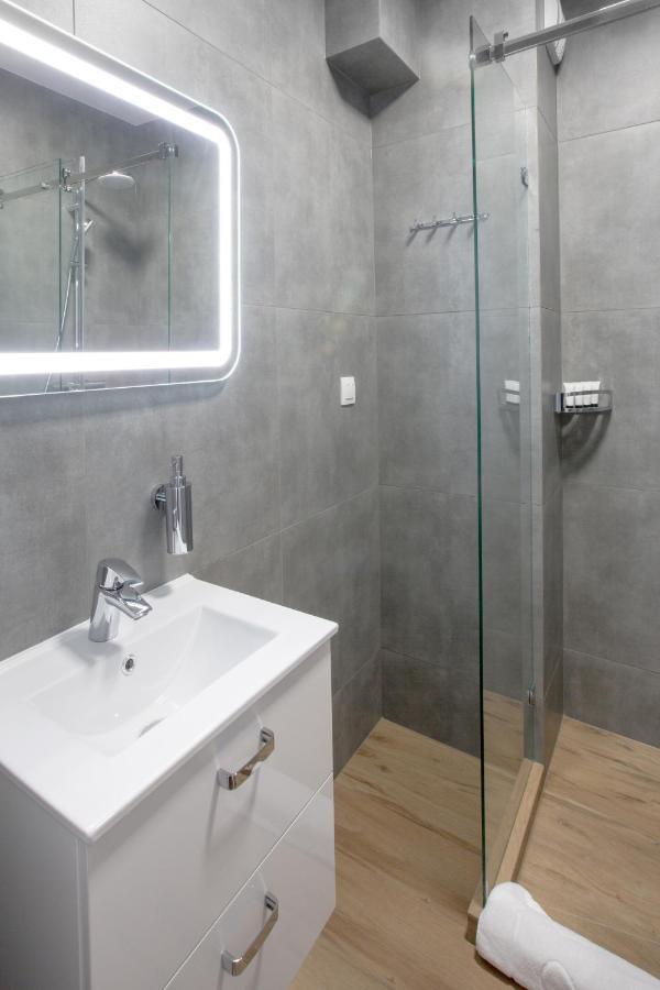 Sky Apartments Познань Экстерьер фото