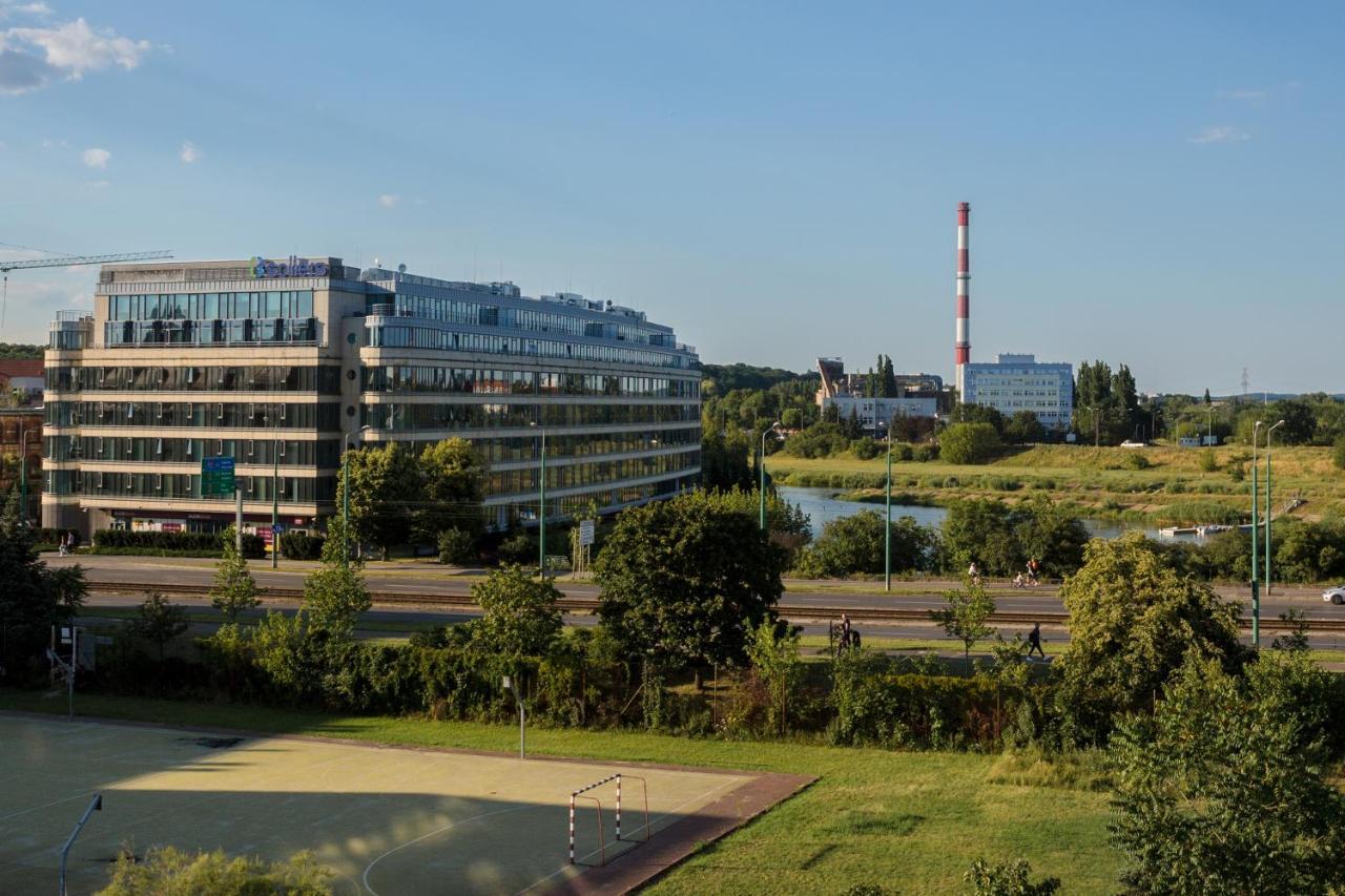 Sky Apartments Познань Экстерьер фото